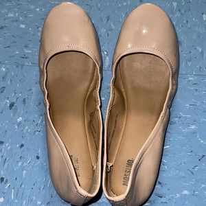 Nude ballet flats